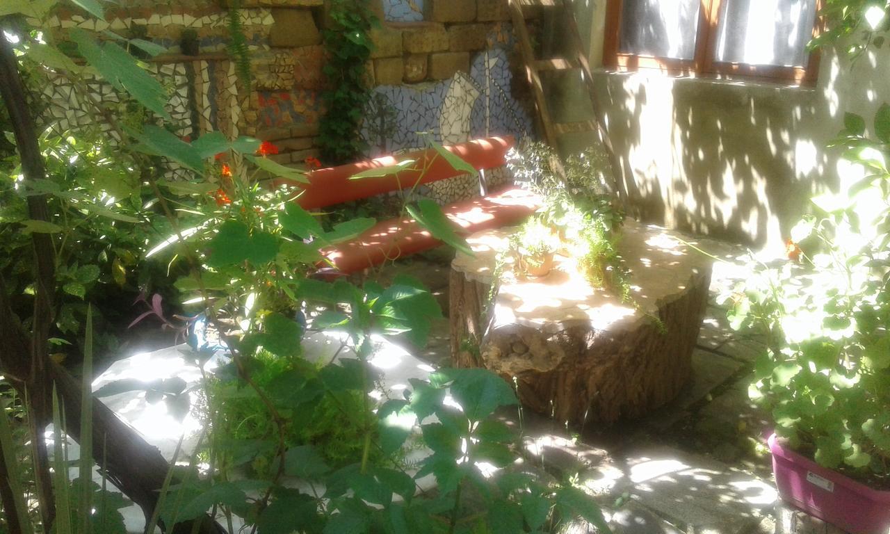 Centr Appartement Koetaisi Buitenkant foto