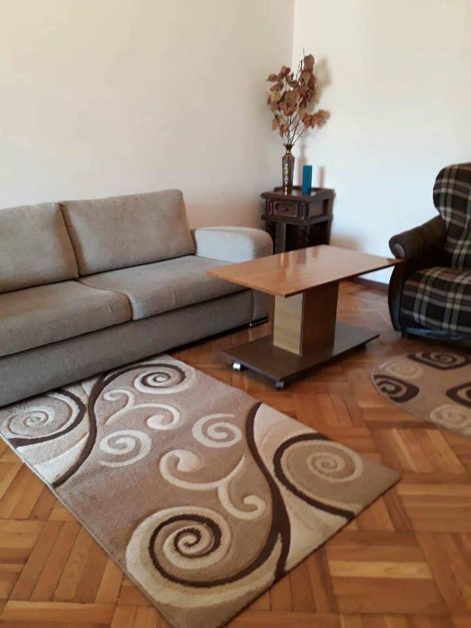 Centr Appartement Koetaisi Buitenkant foto